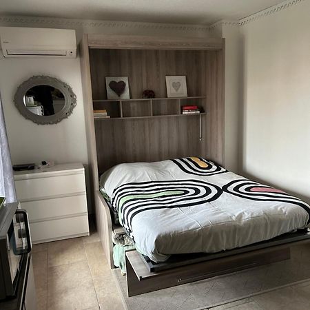 Studio Climatise Proche Port Et Plages La Londe-les-Maures ภายนอก รูปภาพ