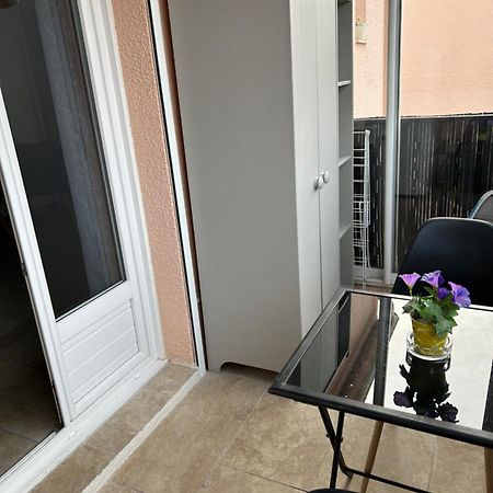 Studio Climatise Proche Port Et Plages La Londe-les-Maures ภายนอก รูปภาพ