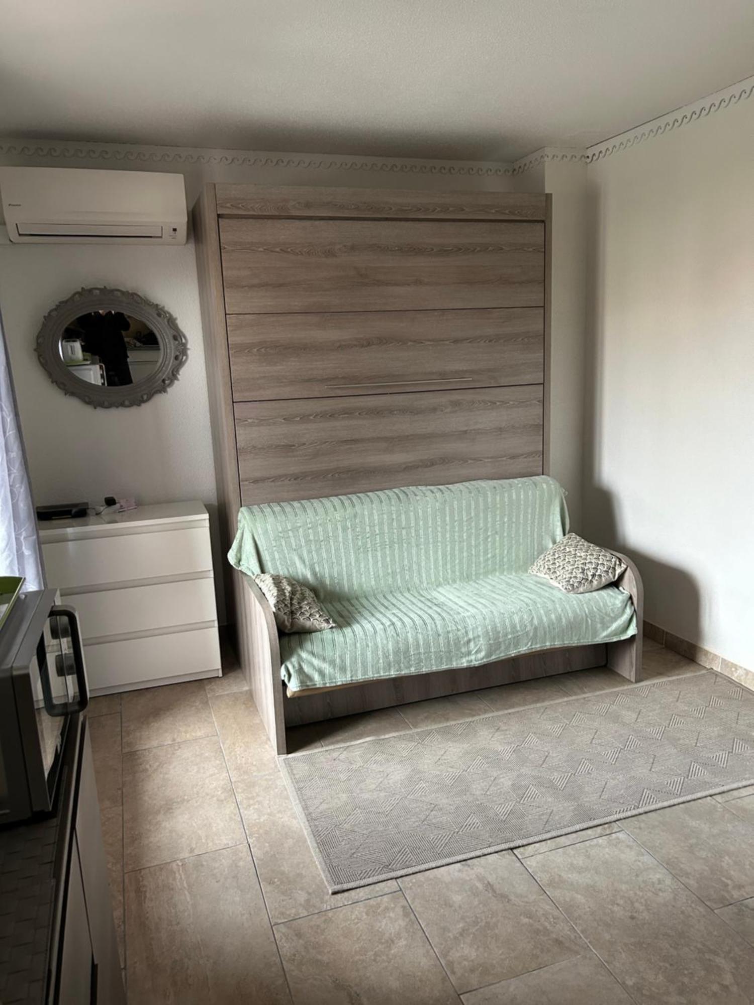Studio Climatise Proche Port Et Plages La Londe-les-Maures ภายนอก รูปภาพ
